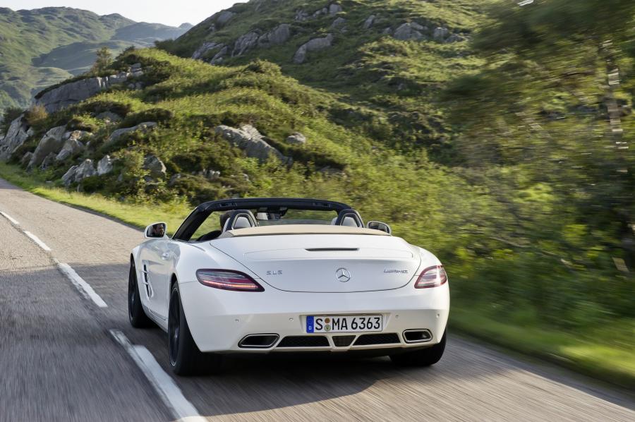  Mercedes-Benz SLS AMG Roadster 2011 года  (фото 103 из 183)